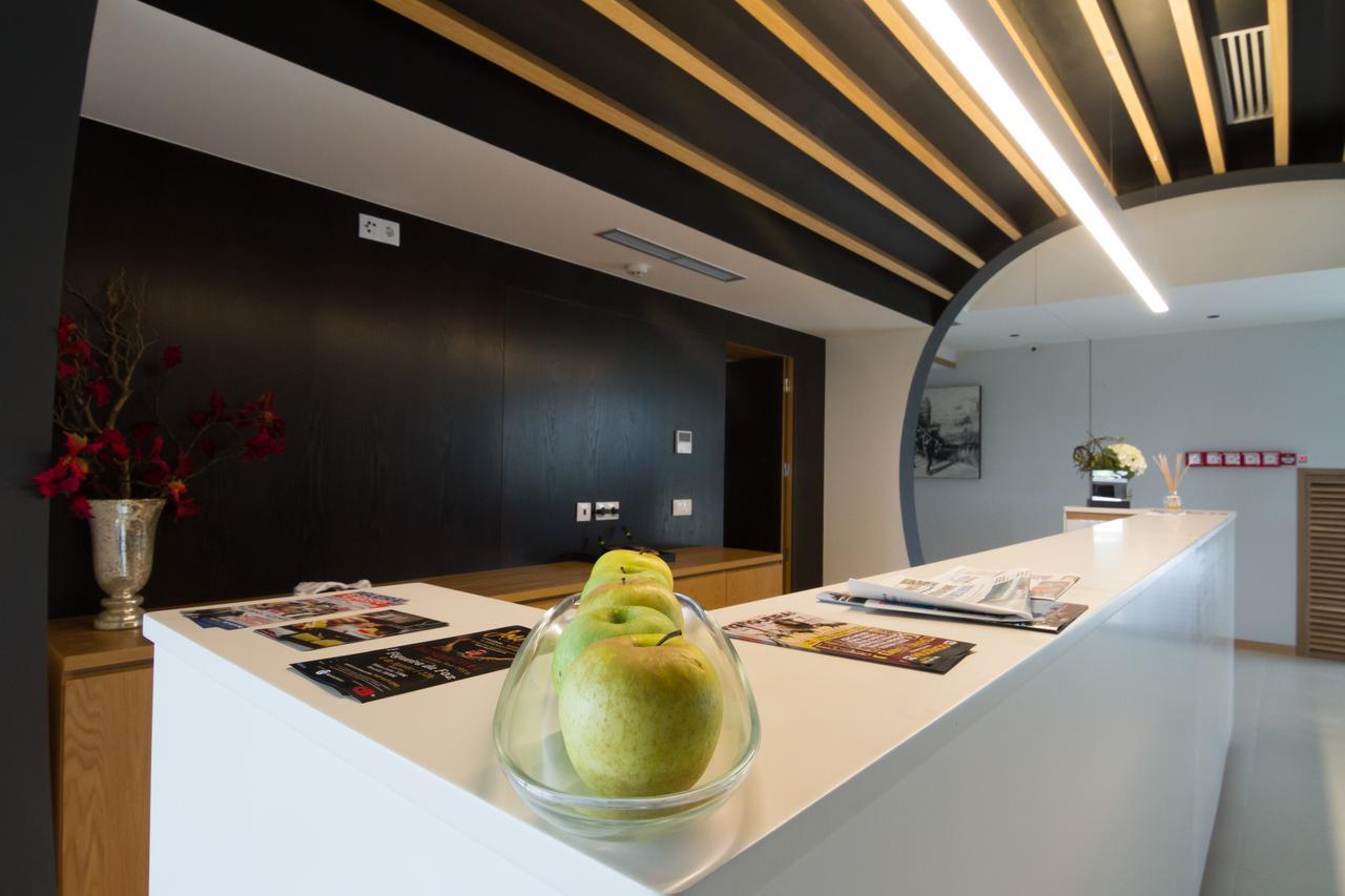 Garca Real Hotel & Spa - Singular'S Hotels 몬테모르-우-벨류 외부 사진